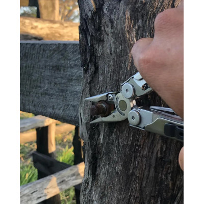 Мультитул LEATHERMAN Weve Plus, синтетический чехол, карт.коробка Мультитул LEATHERMAN Weve Plus, синтетический чехол, карт.коробка
